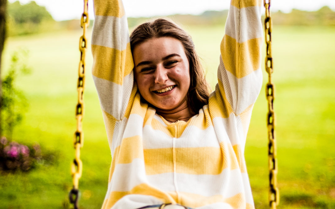 Fun, Farm-Inspired Rustic Senior Portraits with Taylor Haskell